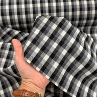 Tissu Laine polyester carreaux damier noir et blanc