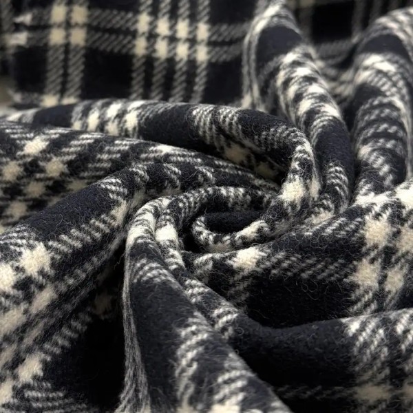 Tissu pure laine épais écossais noir et blanc Tissu pure laine épais écossais noir et blanc