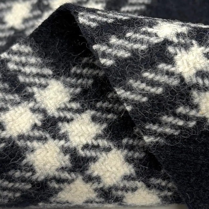 Tissu pure laine épais écossais noir et blanc