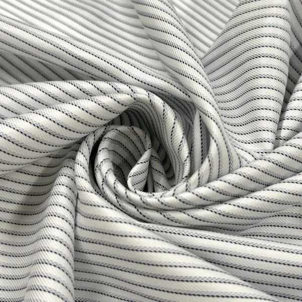 Tissu popeline coton blanc à fines rayures violet Tissu popeline coton blanc à fines rayures violet