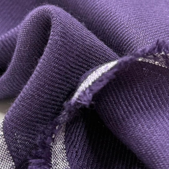 Tissu sergé de viscose uni violet