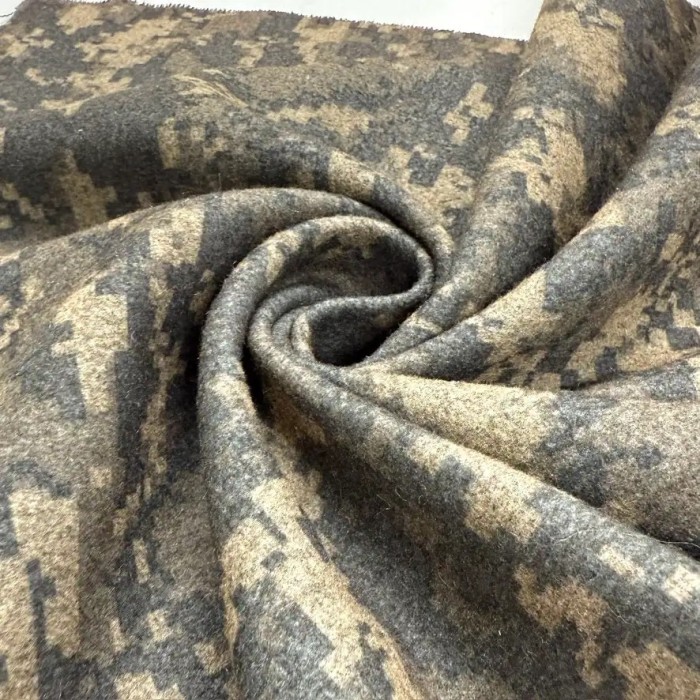 Tissu laine polyester camouflage digital beige kaki