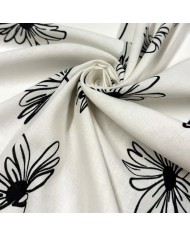 Tissu coton fibres mélangées fleurs noir sur blanc cassé