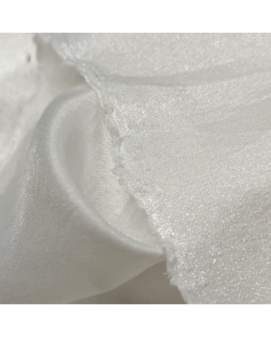 Tissu polyester polyamide satiné blanc nacré
