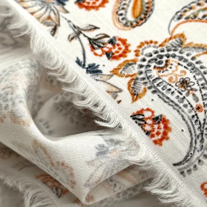 Tissu popeline coton paisley fleurs vintage orange blanc