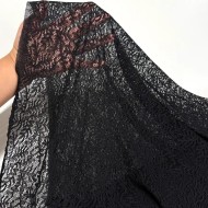 Tissu dentelle polyester élasthanne feuillage noir Haute Couture