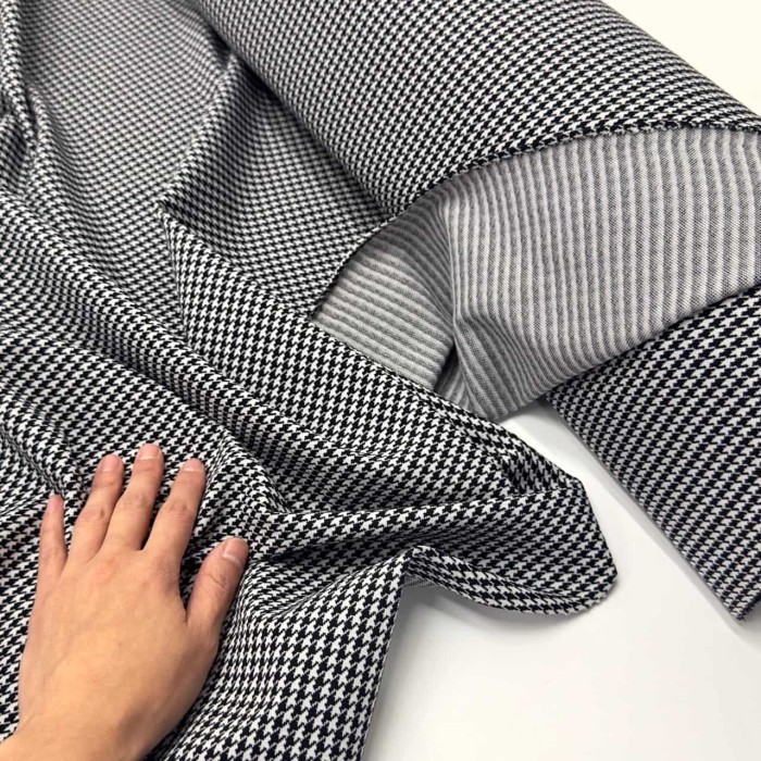 Tissu polyester jersey extensible pied de poule blanc et noir