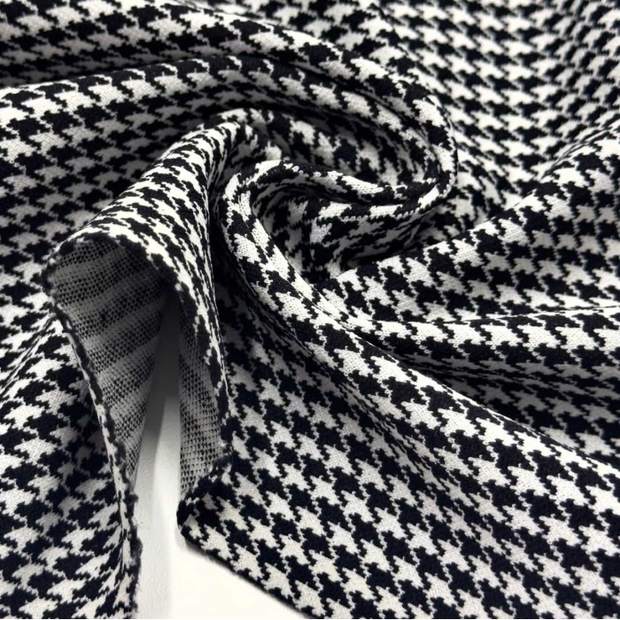 Tissu polyester jersey extensible pied de poule blanc et noir