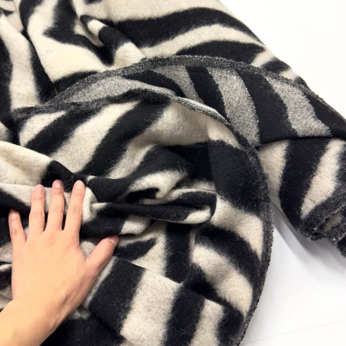 Tissu Drap de laine polyester imprimé zébré