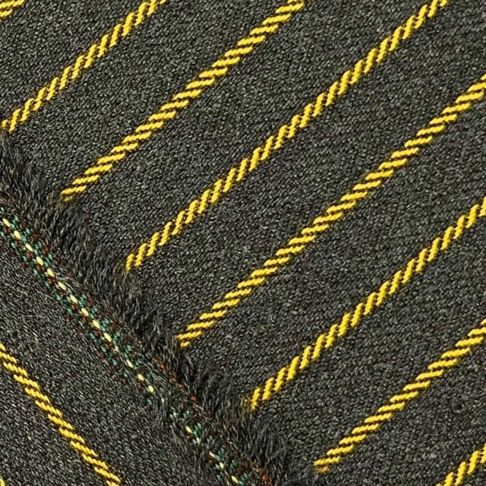 Tissu polyester aspect laine à rayures jaunes sur gris foncé