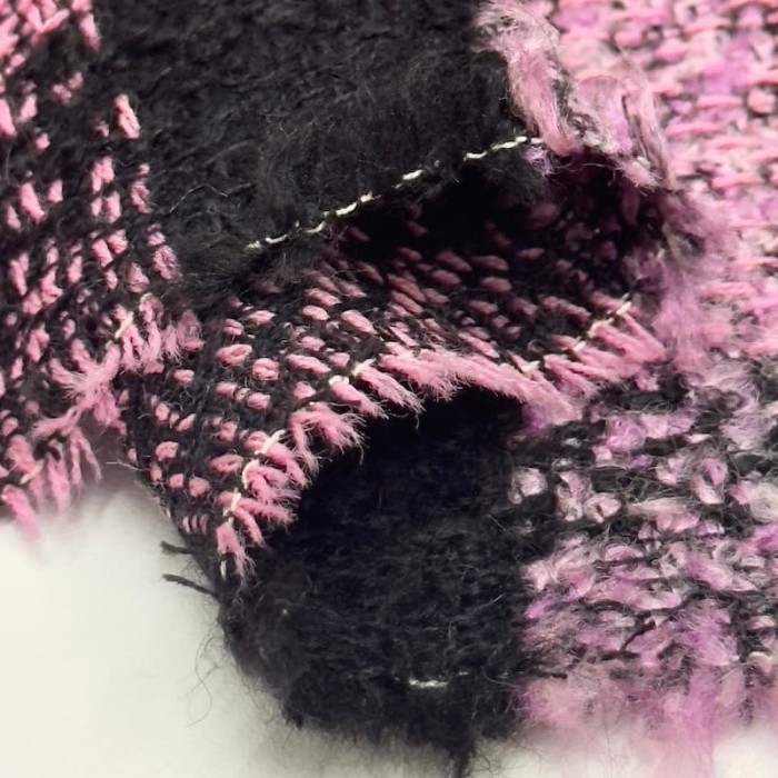 Tissu laine polyester à grandes carreaux rose et noir Tissu laine polyester à grandes carreaux rose et noir