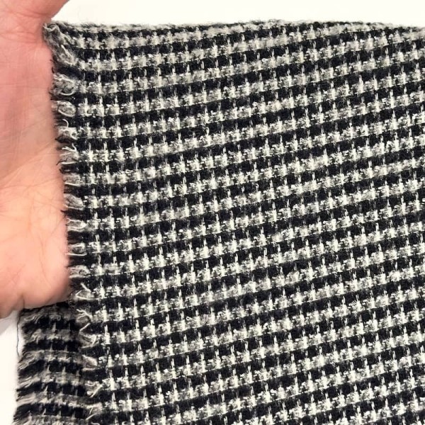 Tissu laine polyester tweed rigide à carreaux noir et blanc Tissu laine polyester tweed rigide à carreaux noir et blanc