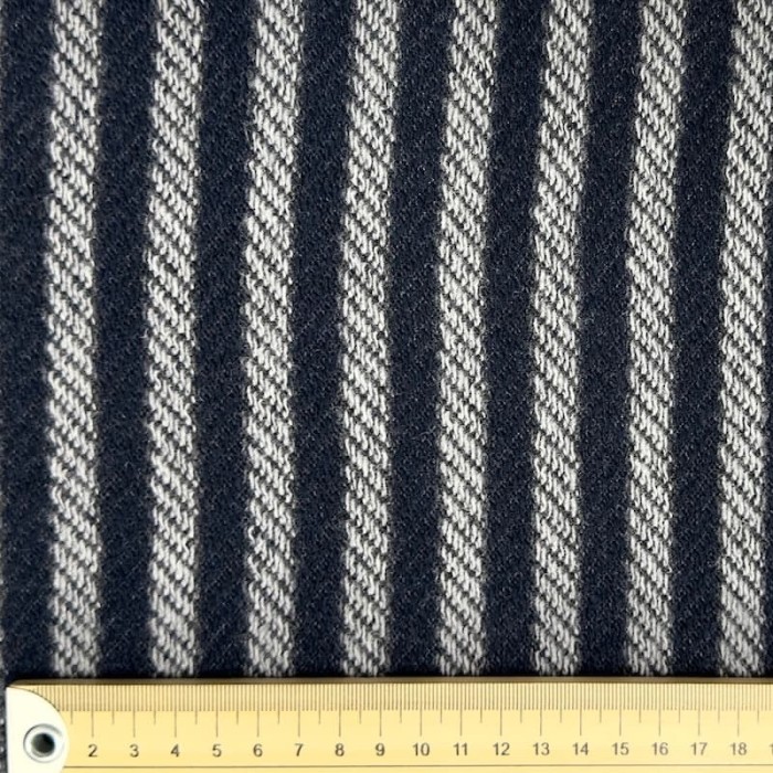 Tissu laine polyester maille épaisse à rayures marine foncé gris clair