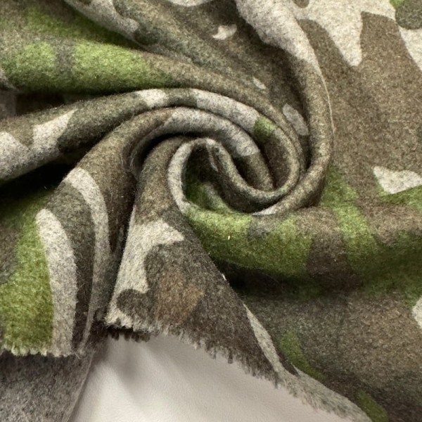 Tissu laine polyester camouflage vert kaki et gris Tissu laine polyester camouflage vert kaki et gris
