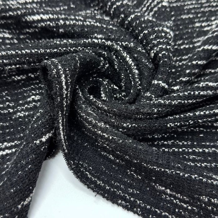 Tissu maille coton polyester chiné effet bouclé noir et blanc
