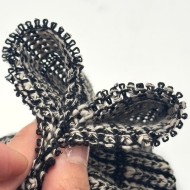 Tissu maille coton polyester effet crochet noir et blanc