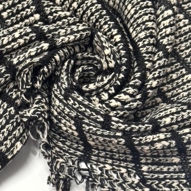 Tissu maille coton polyester effet crochet noir et blanc