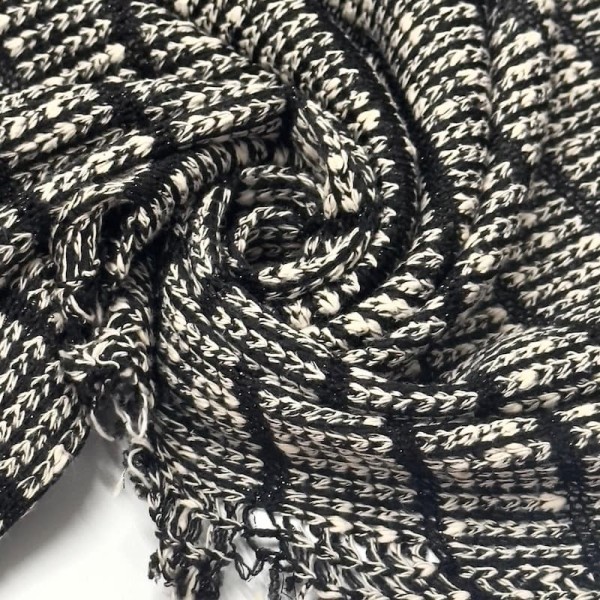 Tissu maille coton polyester effet crochet noir et blanc Tissu maille coton polyester effet crochet noir et blanc