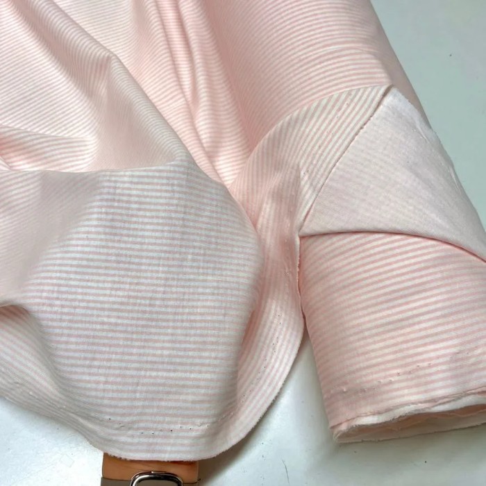 Tissu jersey coton à rayures rose - Marque française Tissu jersey coton à rayures rose - Marque française
