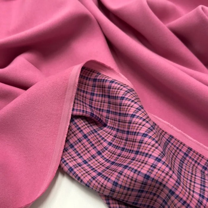 Tissu laine polyester imprimé écossais rose vif violet