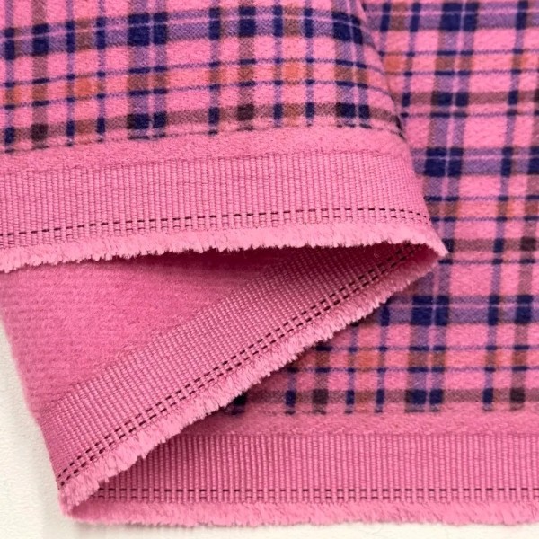 Tissu laine polyester imprimé écossais rose vif violet Tissu laine polyester imprimé écossais rose vif violet