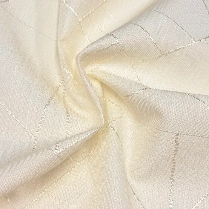 Tissu damassé pour nappe polyester crème – Déperlant