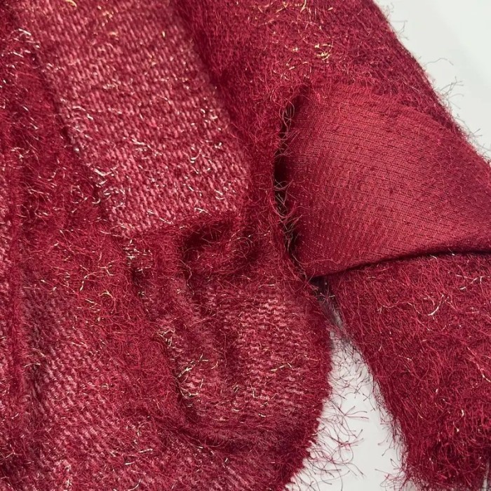 Tissu maille poilu polyester nylon avec fil lurex rouge foncé