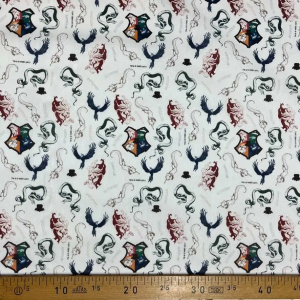 Tissu coton Harry Potter animaux Poudlard Tissu coton Harry Potter animaux Poudlard