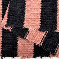 Tissu maille polyester effet chenille à rayures rose poudré et noir