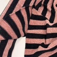 Tissu maille polyester effet chenille à rayures rose poudré et noir