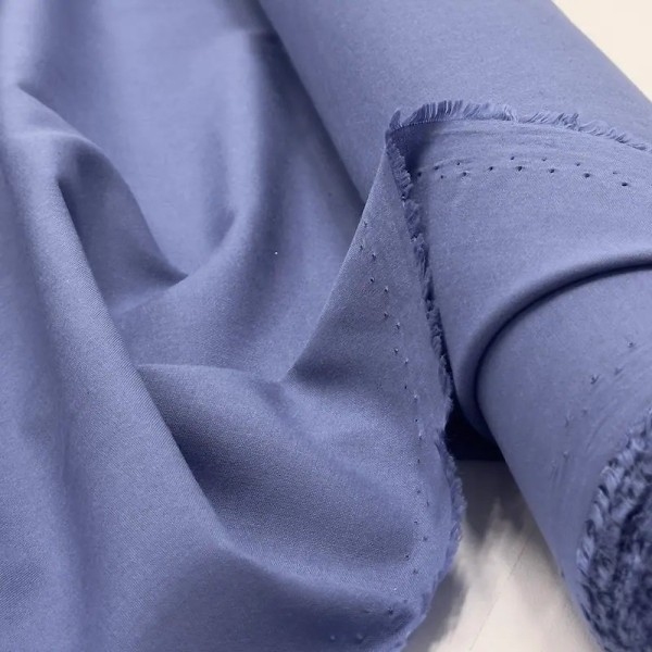 Tissu voile coton polyester uni pervenche Tissu voile coton polyester uni pervenche