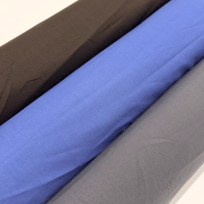 Tissu voile coton polyester uni pervenche