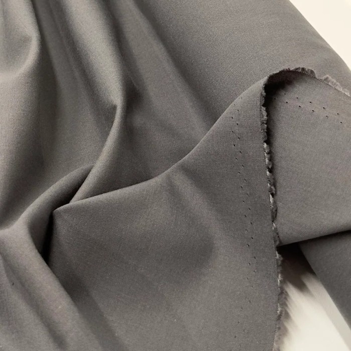 Tissu voile coton polyester uni gris foncé