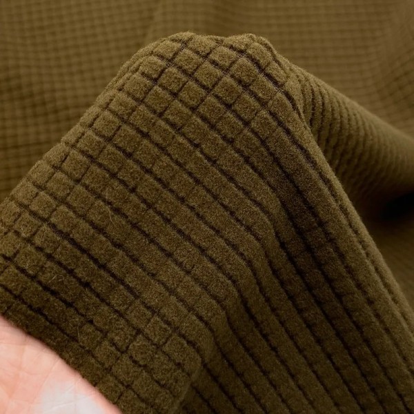 Tissu polyester relief à carreaux velouté kaki Tissu polyester relief à carreaux velouté kaki