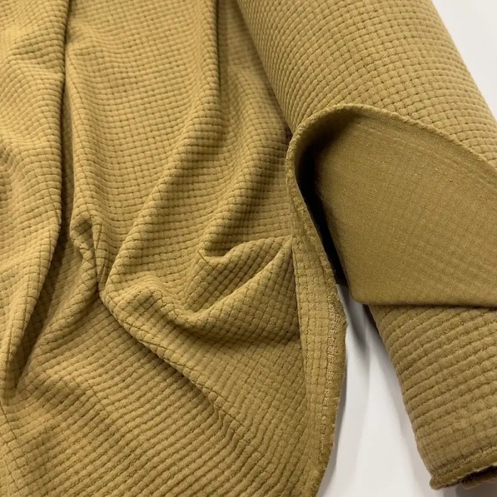 Tissu polyester relief à carreaux velouté camel