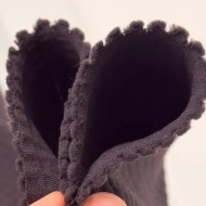 Tissu polyester relief à carreaux velouté aubergine