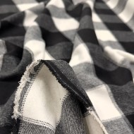 Tissu aspect lainage polyester coton effet flanelle à grands carreaux noir blanc