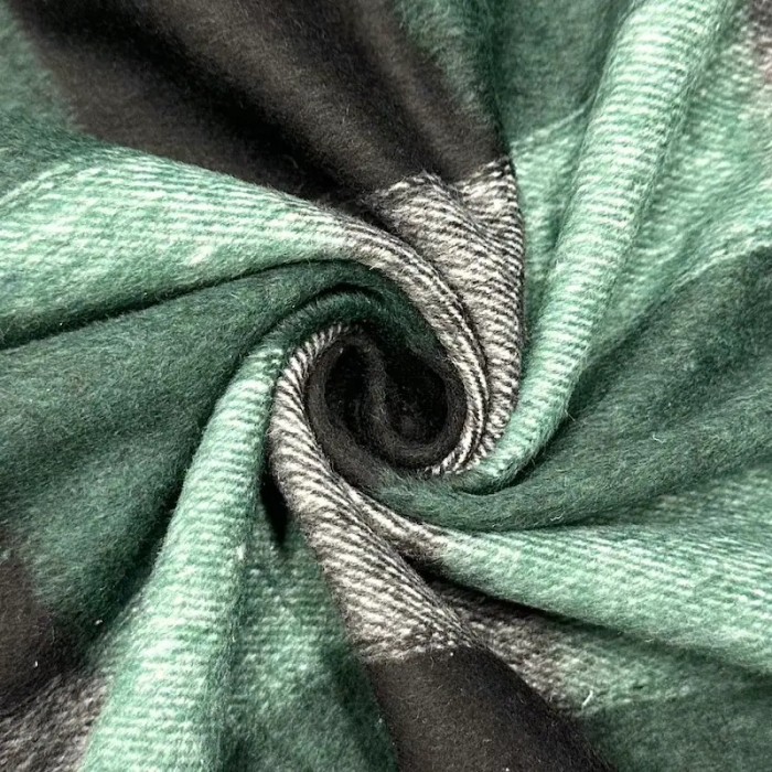 Tissu aspect lainage polyester coton effet flanelle à grands carreaux noir vert Tissu aspect lainage polyester coton effet flanelle à grands carreaux noir vert