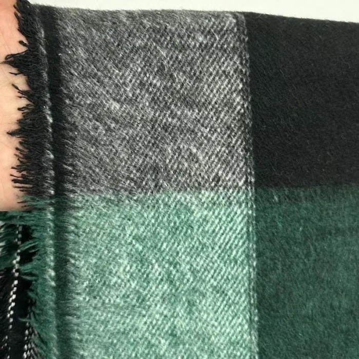 Tissu aspect lainage polyester coton effet flanelle à grands carreaux noir vert Tissu aspect lainage polyester coton effet flanelle à grands carreaux noir vert