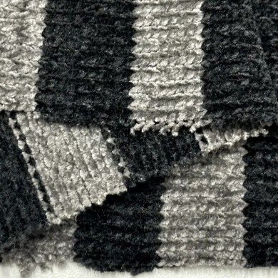 Tissu maille polyester effet chenille à rayures gris et noir