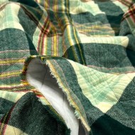 Tissu matelassé polyester laine écossais moutarde rouge sur vert Tissu matelassé polyester laine écossais moutarde rouge sur vert