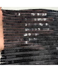 Tissu sequins brodé sur tulle polyester noir Tissu sequins brodé sur tulle polyester noir