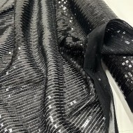 Tissu sequins brodé sur tulle polyester noir Tissu sequins brodé sur tulle polyester noir