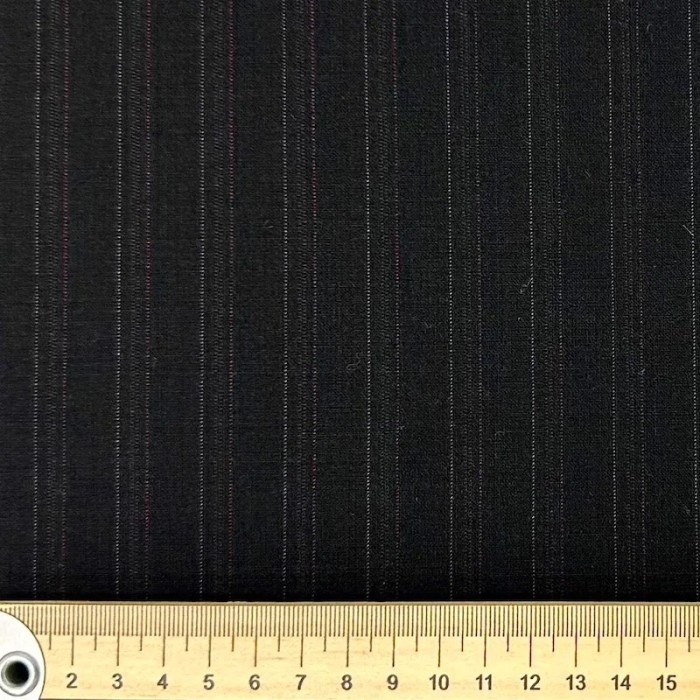 Tissu laine élasthanne tailleur à fines rayures sur fond noir Tissu laine élasthanne tailleur à fines rayures sur fond noir