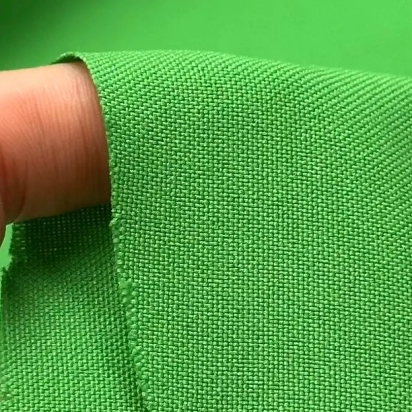 Tissu polyester uni vert Tissu polyester uni vert