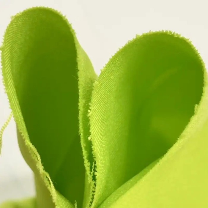 Tissu polyester uni vert clair Tissu polyester uni vert clair