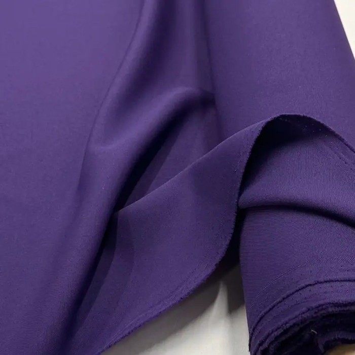 Tissu polyester uni violet Tissu polyester uni violet
