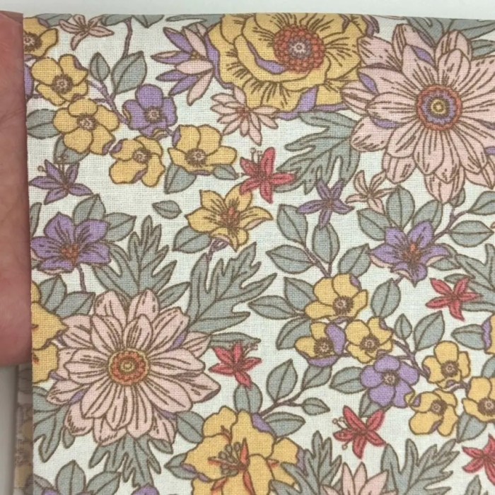 Tissu coton enduit Lolita fleuri multi-couleur pastel