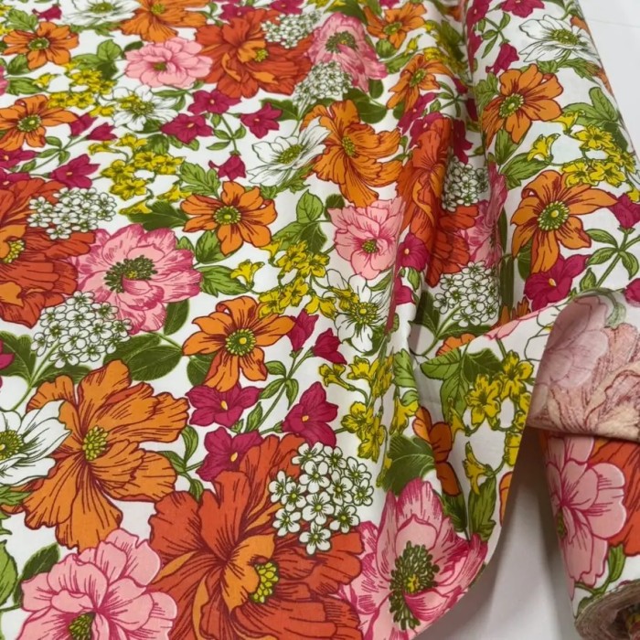 Tissu coton enduit Johanna multi-couleur orange rose blanc