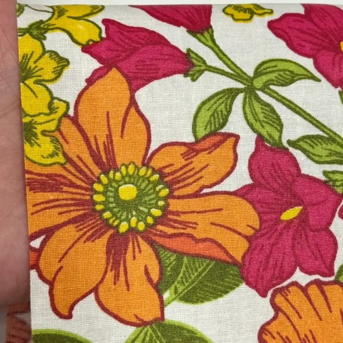 Tissu coton enduit Johanna multi-couleur orange rose blanc